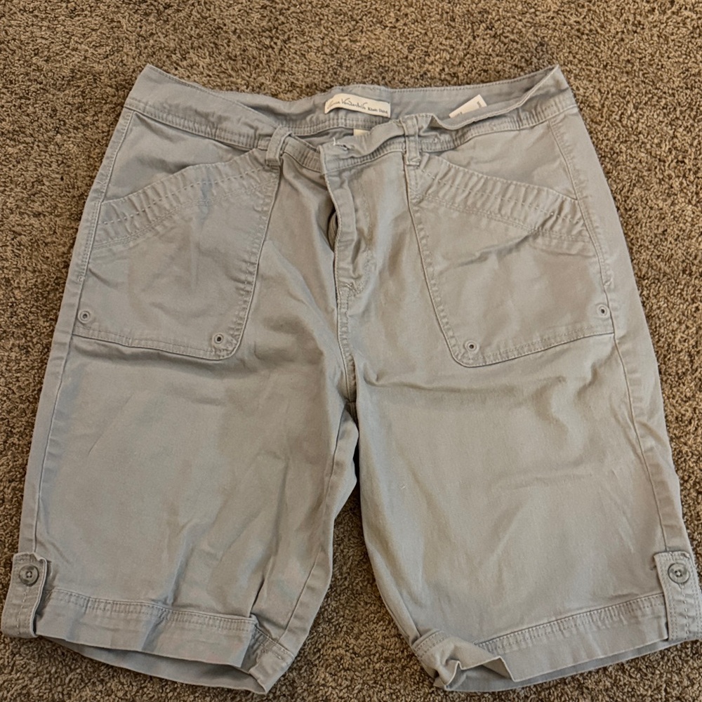 Gloria Vanderbilt khaki Light Gray Women's Bermudas